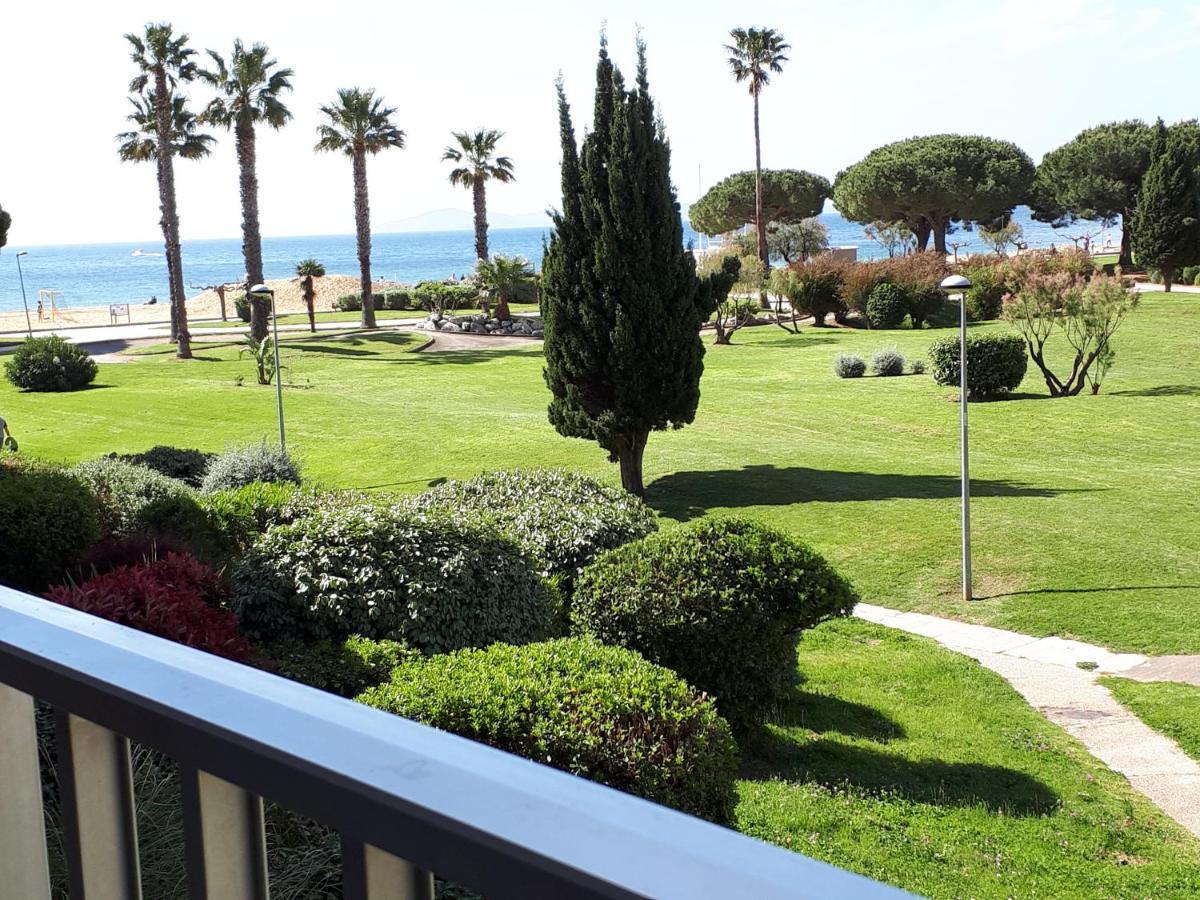 La Londe Les Maures Apartment Bagian luar foto